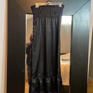 Black strapless dress